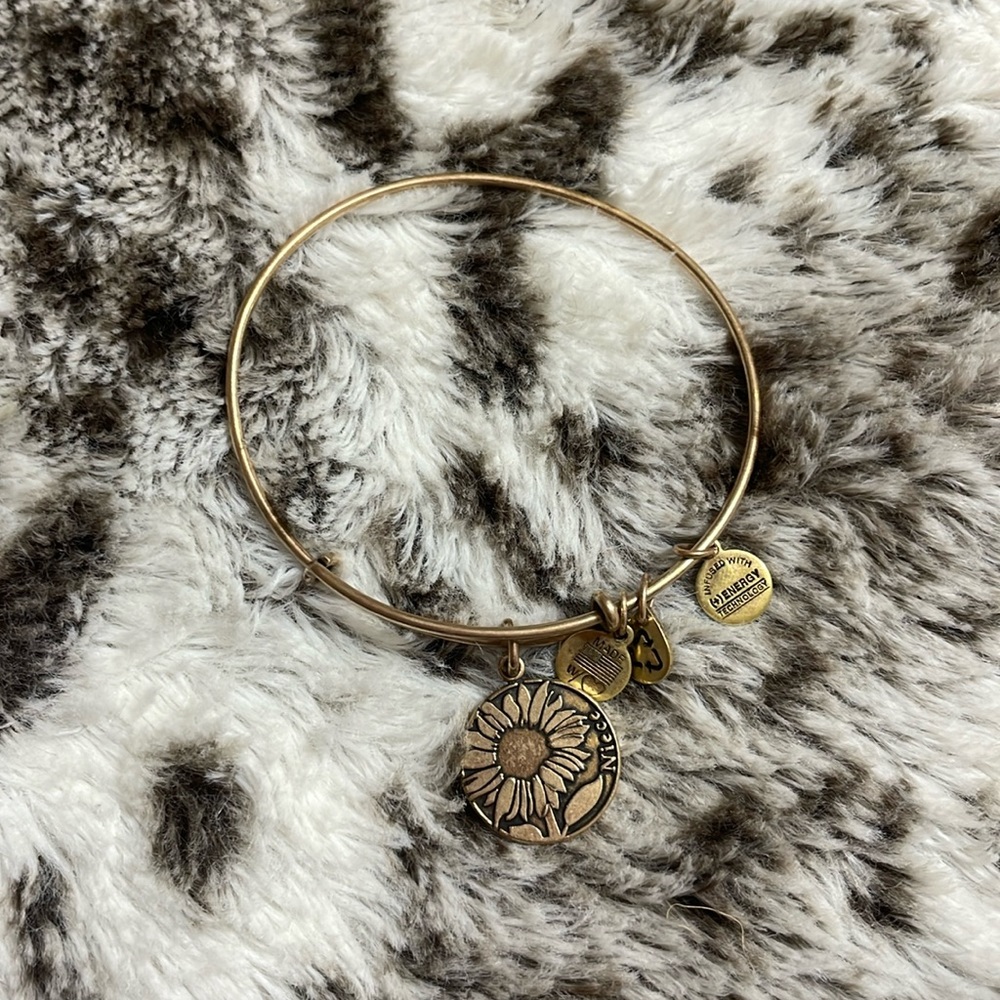 Alex & Anni “niece” bracelet